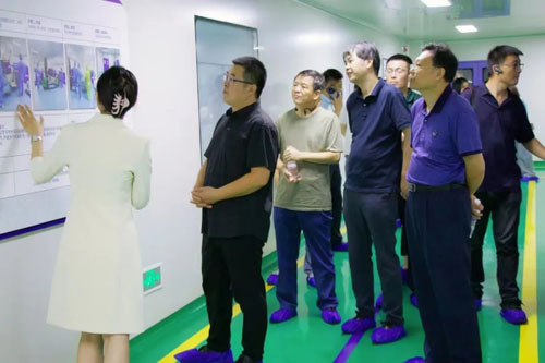 文化赋能科技驱动 全国知名媒体总编辑走进福瑞达生物洞察产业新生态